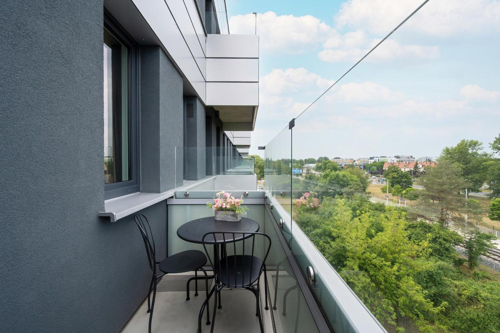 Apartamenty Zwycieska Z Klimatyzacja, Free Garage Wroclaw By Noclegi Renters Exterior photo