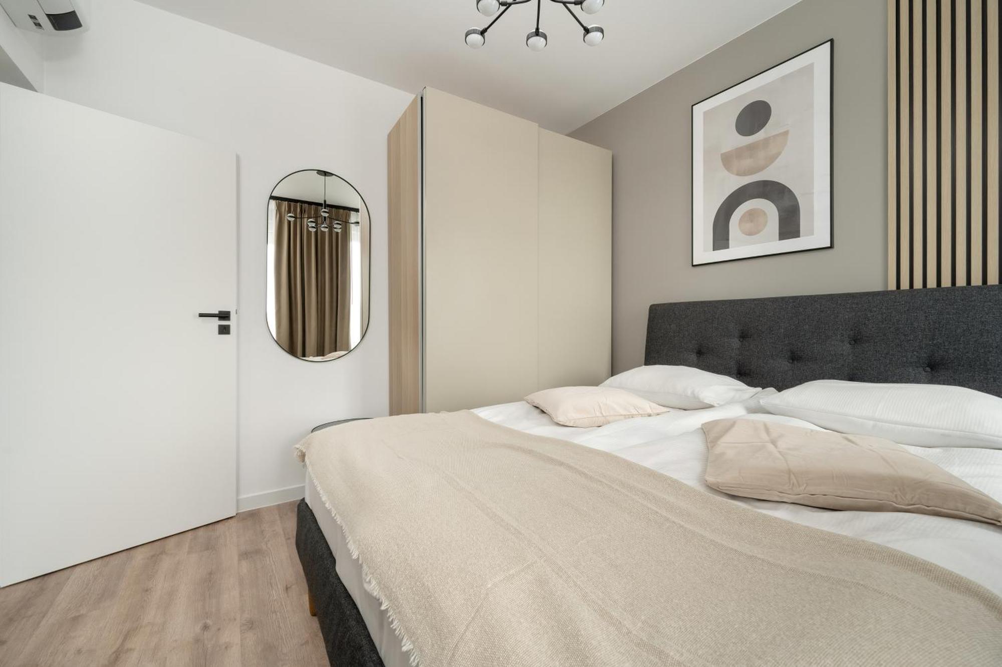 Apartamenty Zwycieska Z Klimatyzacja, Free Garage Wroclaw By Noclegi Renters Exterior photo